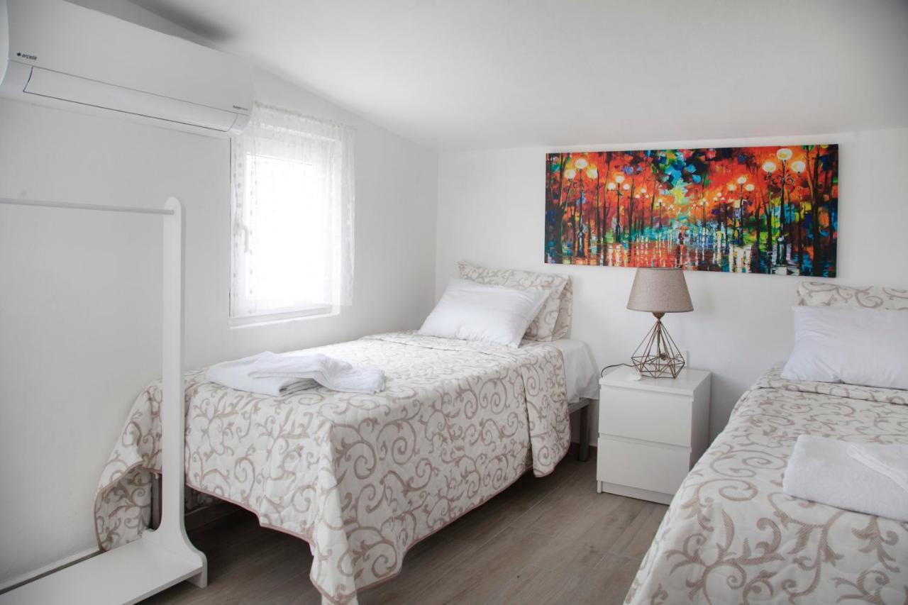 Dadya Villa 1 - Villa With Private Pool - 750M Distance To The Beach ダッチャ エクステリア 写真